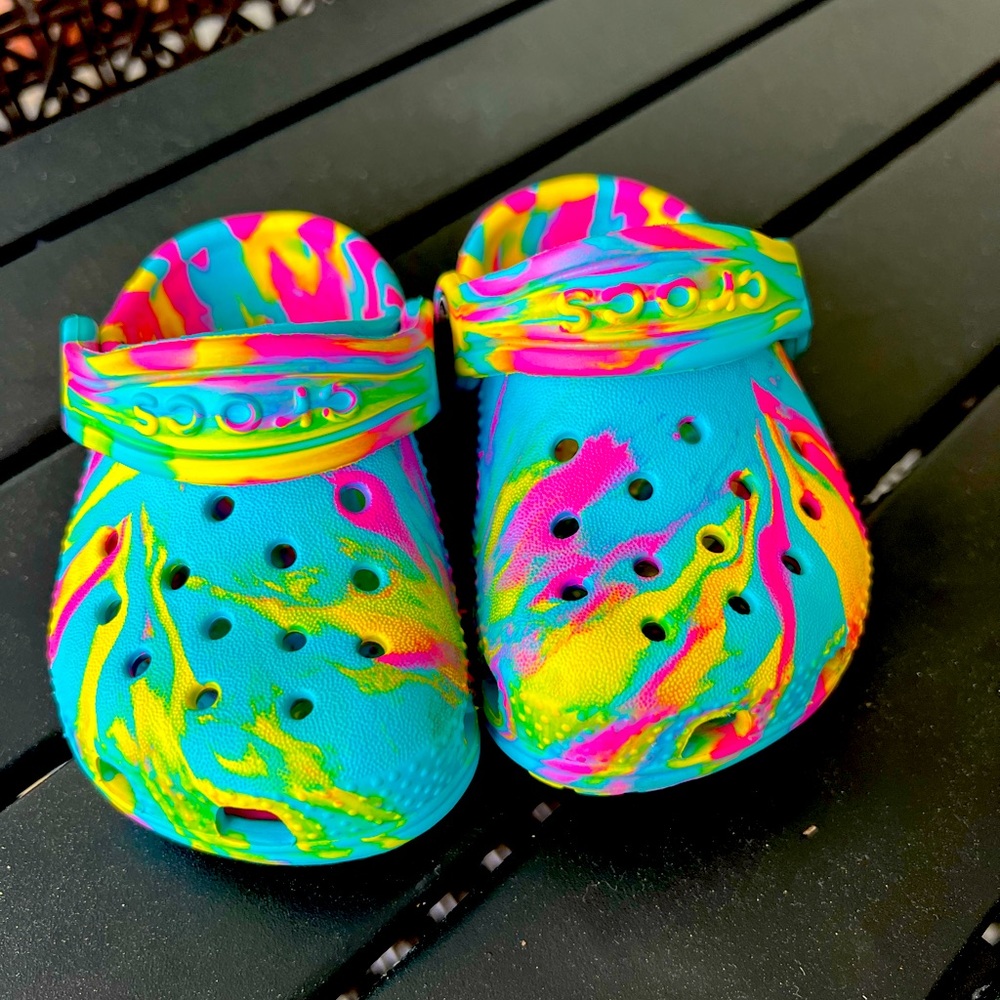 NEW CROCS size 4 toddler (baby)
